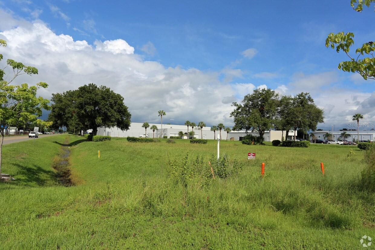 UNPLATTED - Land