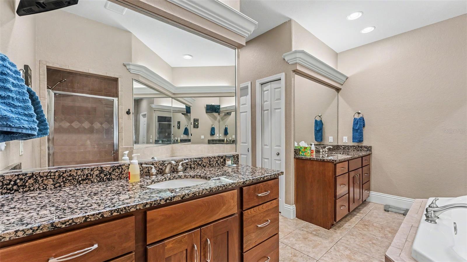 KINSLEY COURT - Residential