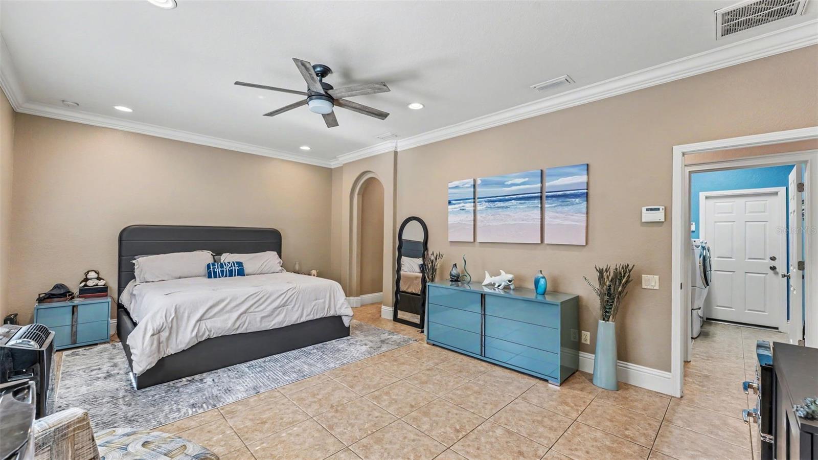 KINSLEY COURT - Residential