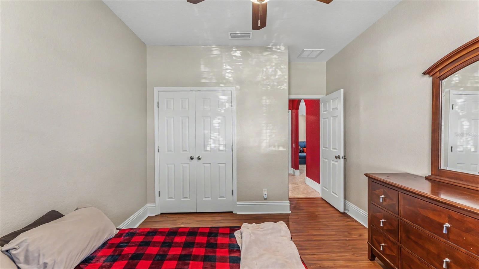 KINSLEY COURT - Residential