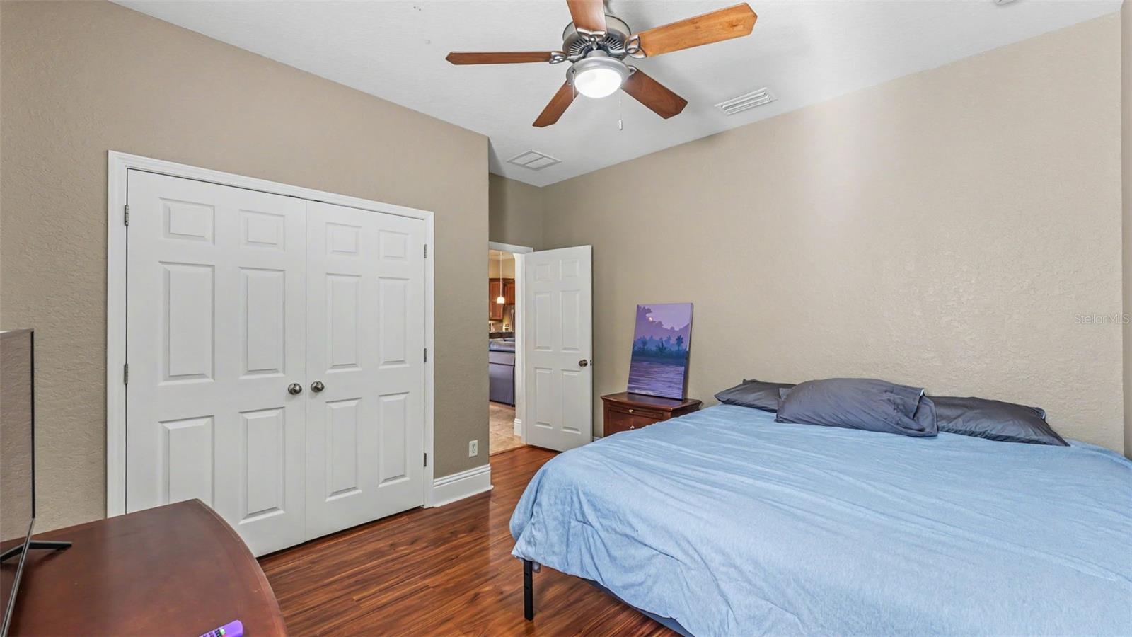 KINSLEY COURT - Residential