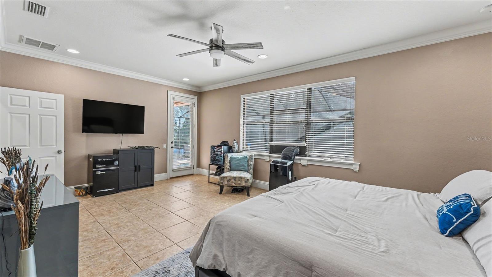 KINSLEY COURT - Residential