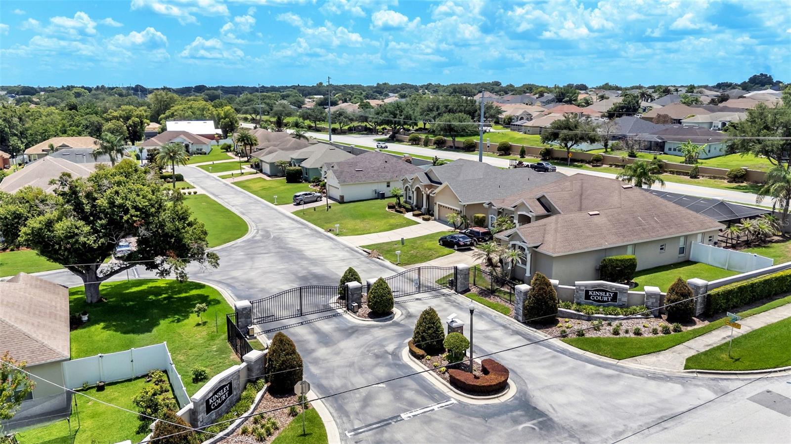 KINSLEY COURT - Residential