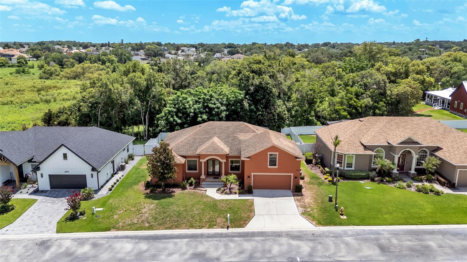 KINSLEY COURT - Residential