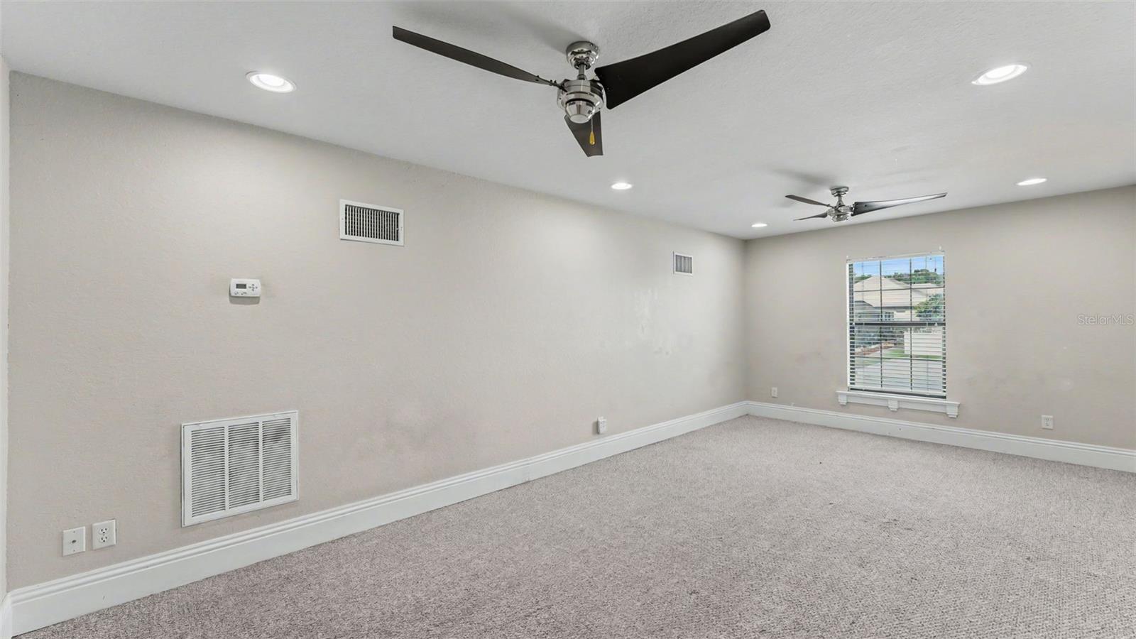 KINSLEY COURT - Residential