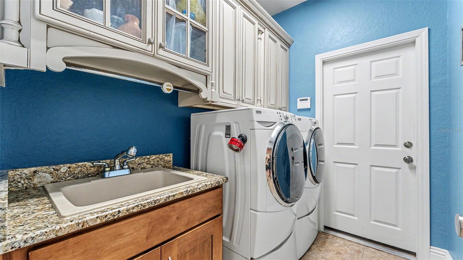 KINSLEY COURT - Residential
