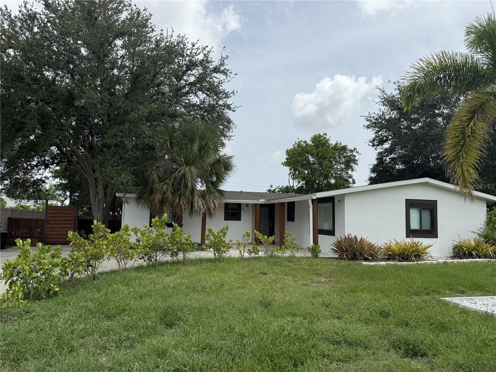 TANGELO PARK FIRST ADD - Residential