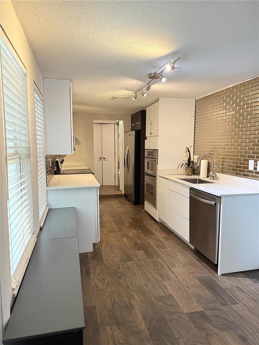 TANGELO PARK FIRST ADD - Residential