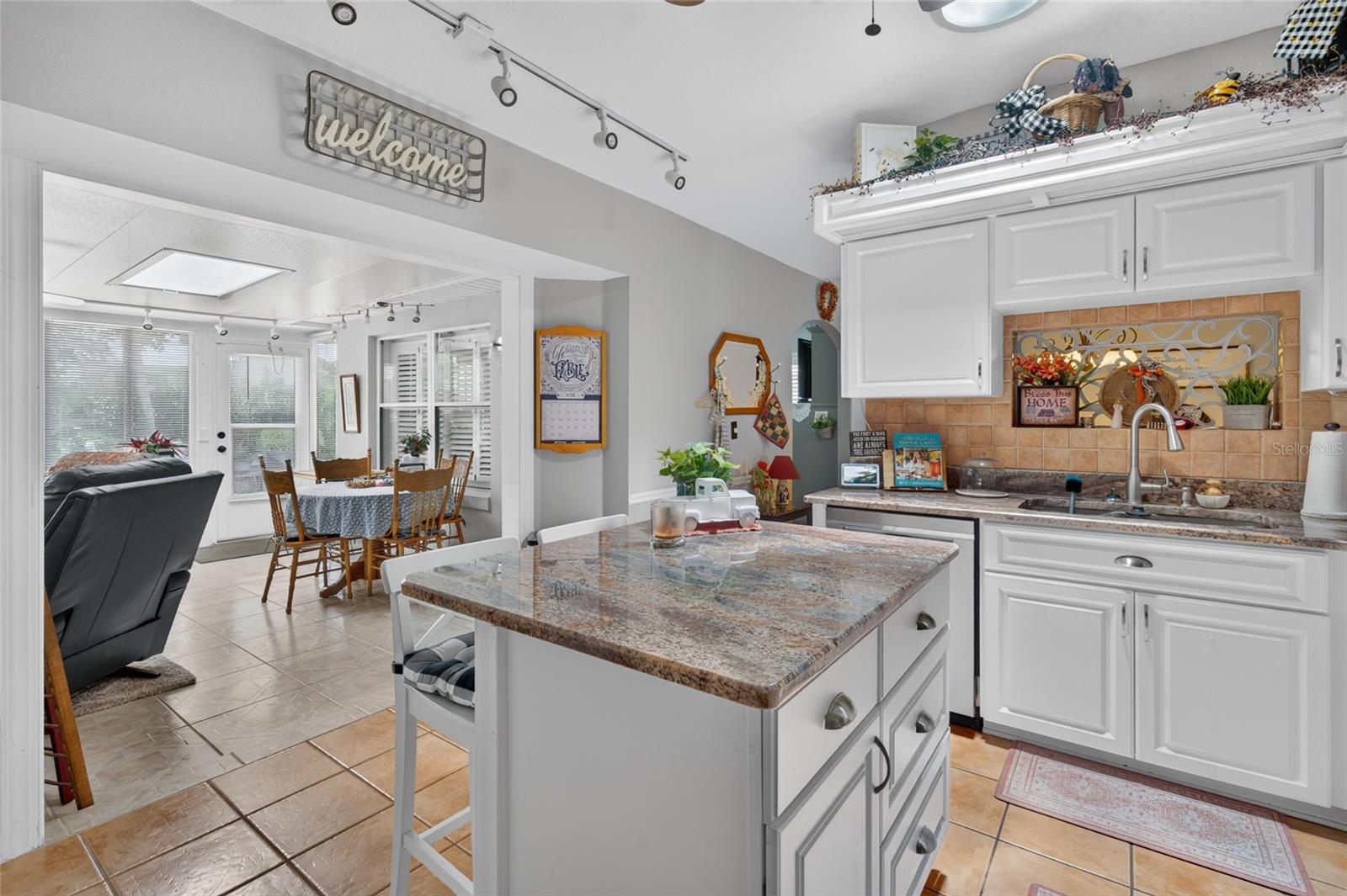 OAK RUN TIMBERGATE - Residential