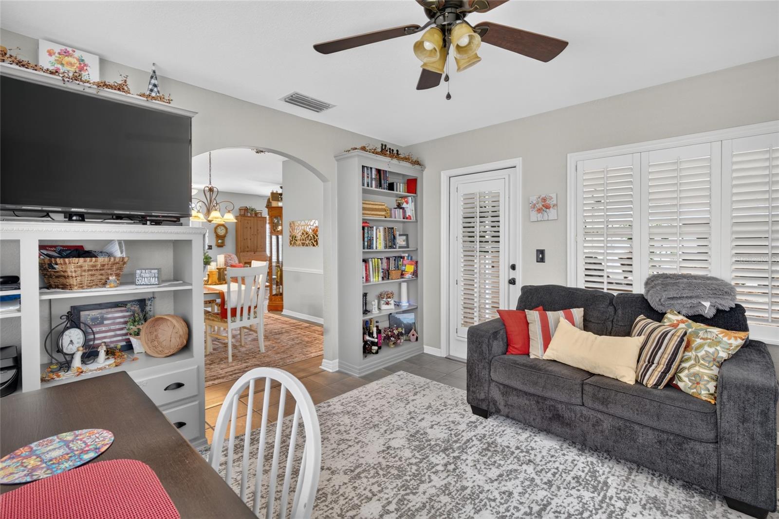 OAK RUN TIMBERGATE - Residential