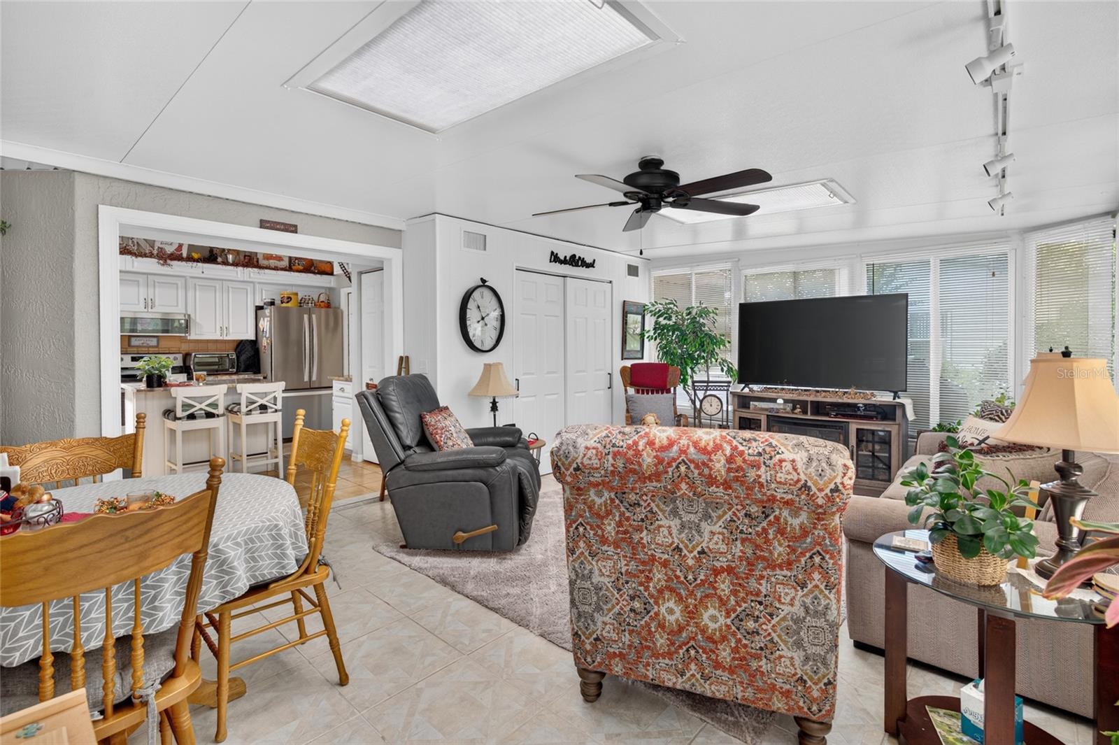 OAK RUN TIMBERGATE - Residential