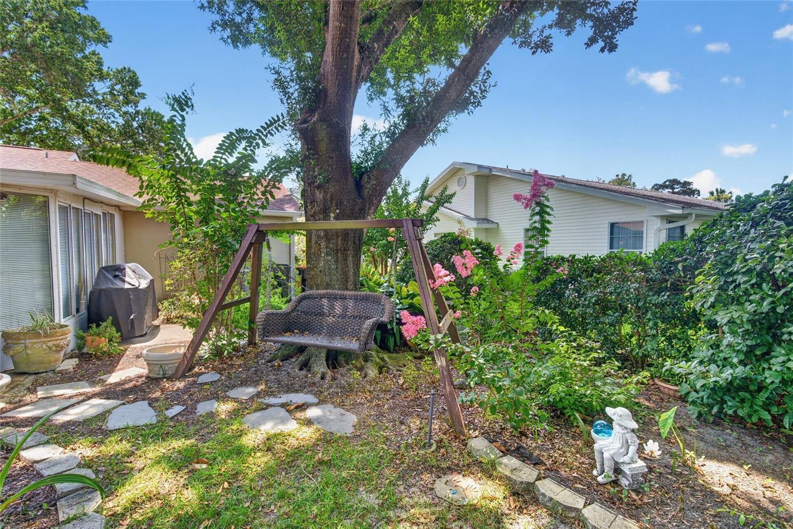 OAK RUN TIMBERGATE - Residential