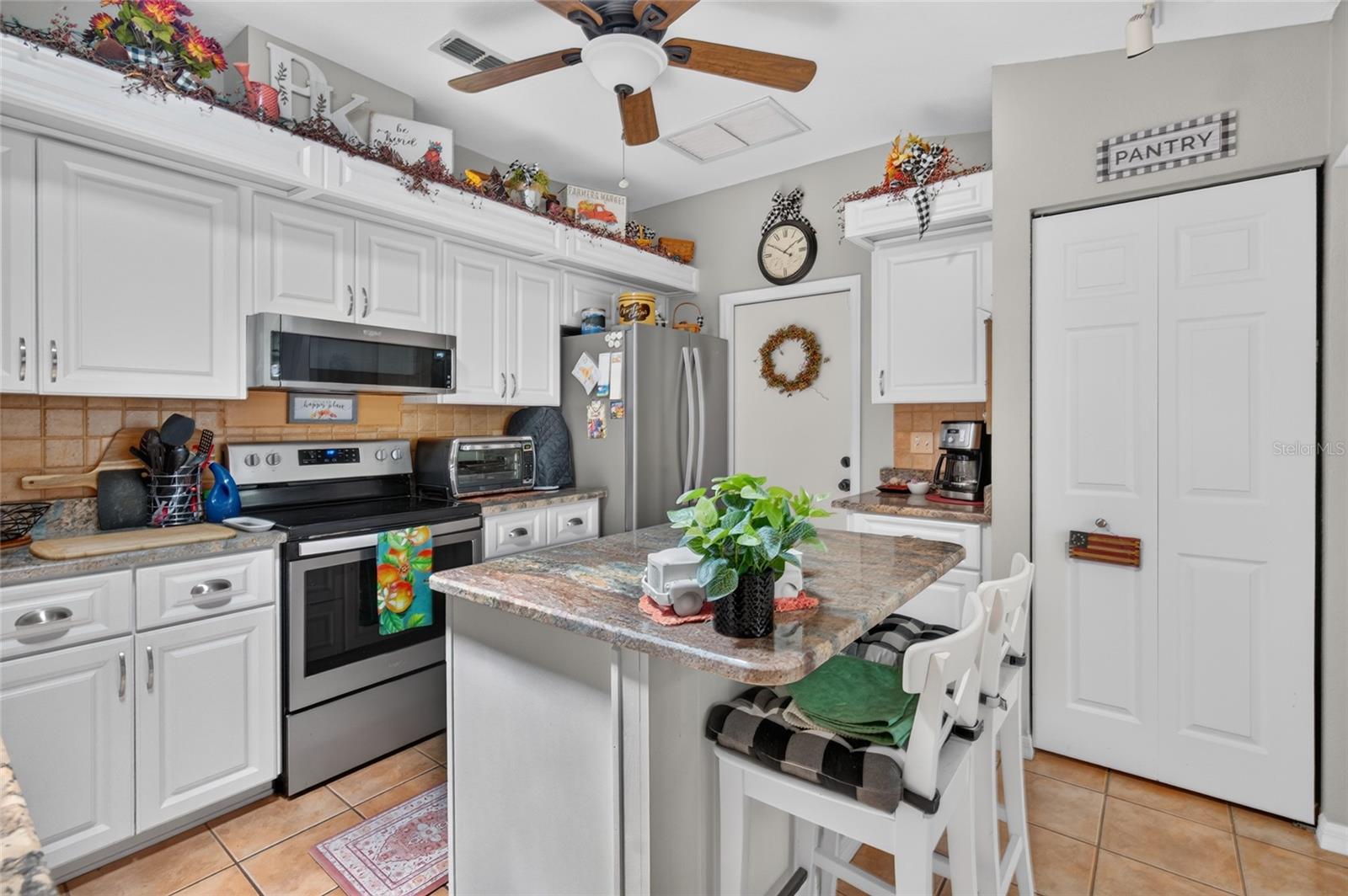 OAK RUN TIMBERGATE - Residential