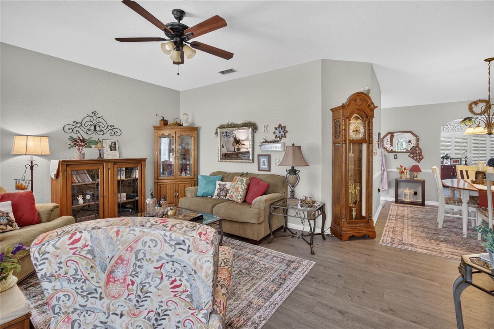 OAK RUN TIMBERGATE - Residential