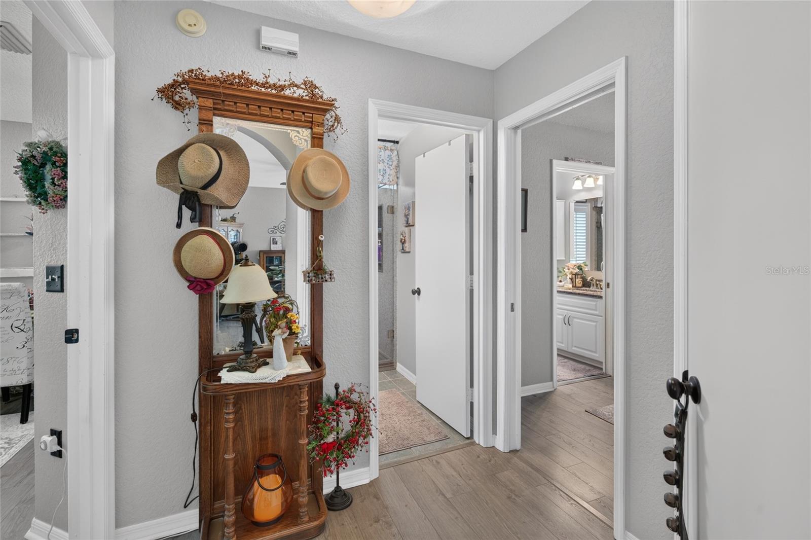 OAK RUN TIMBERGATE - Residential