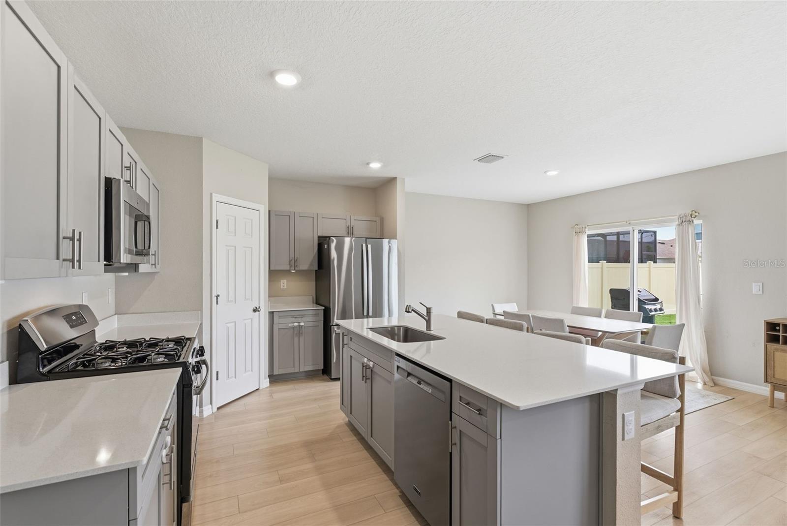 HAWKSTONE - Residential