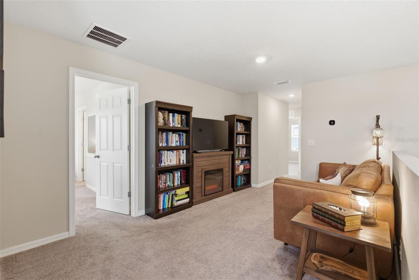 HAWKSTONE - Residential