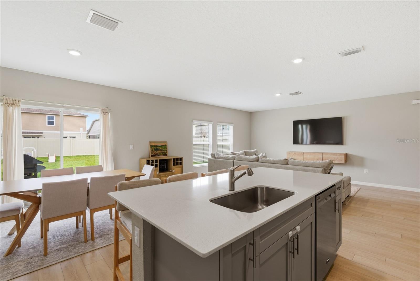 HAWKSTONE - Residential