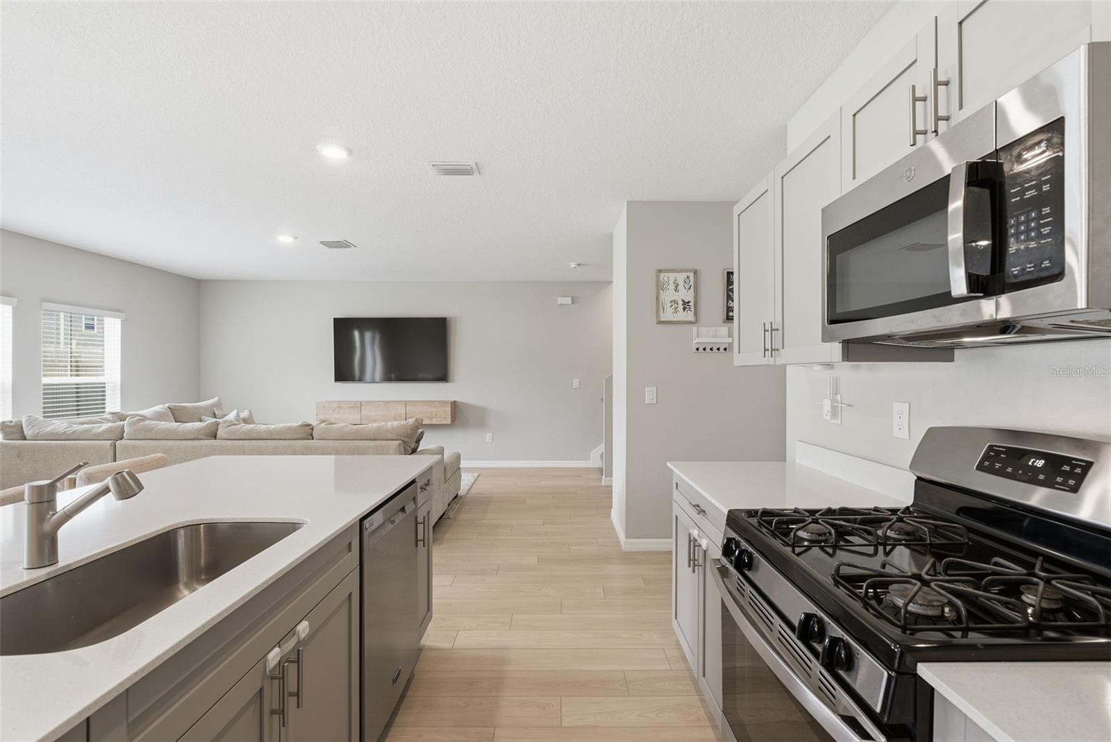 HAWKSTONE - Residential