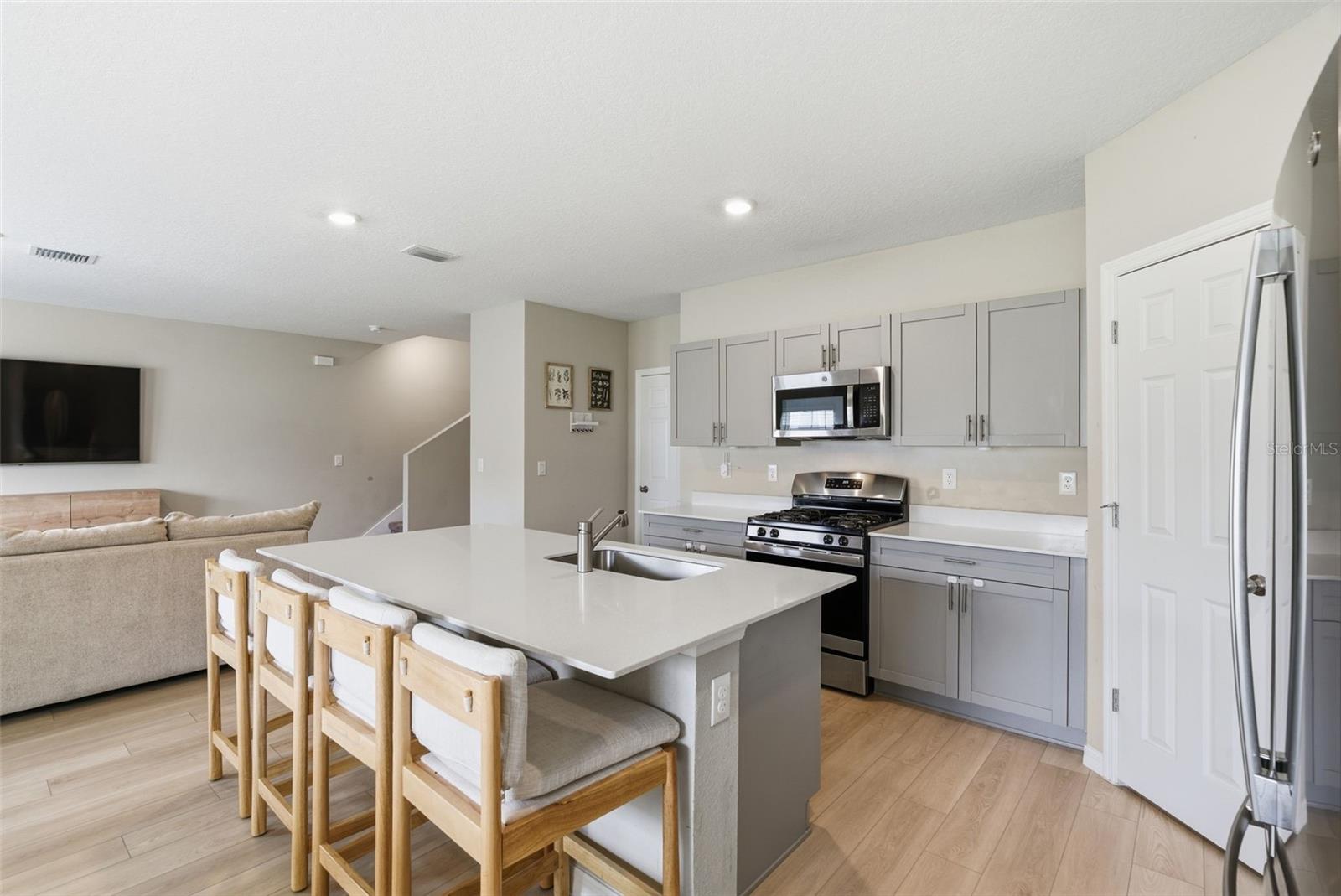 HAWKSTONE - Residential