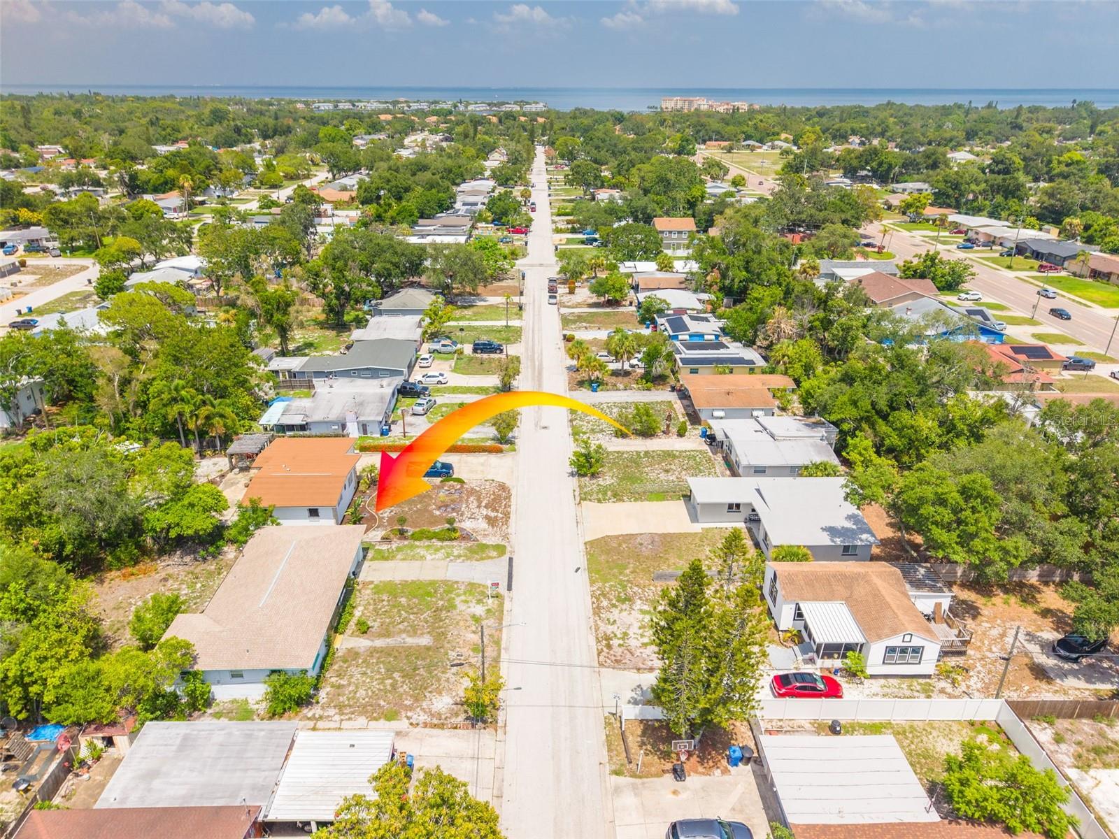 BAYOU HEIGHTS HANLONS - Residential