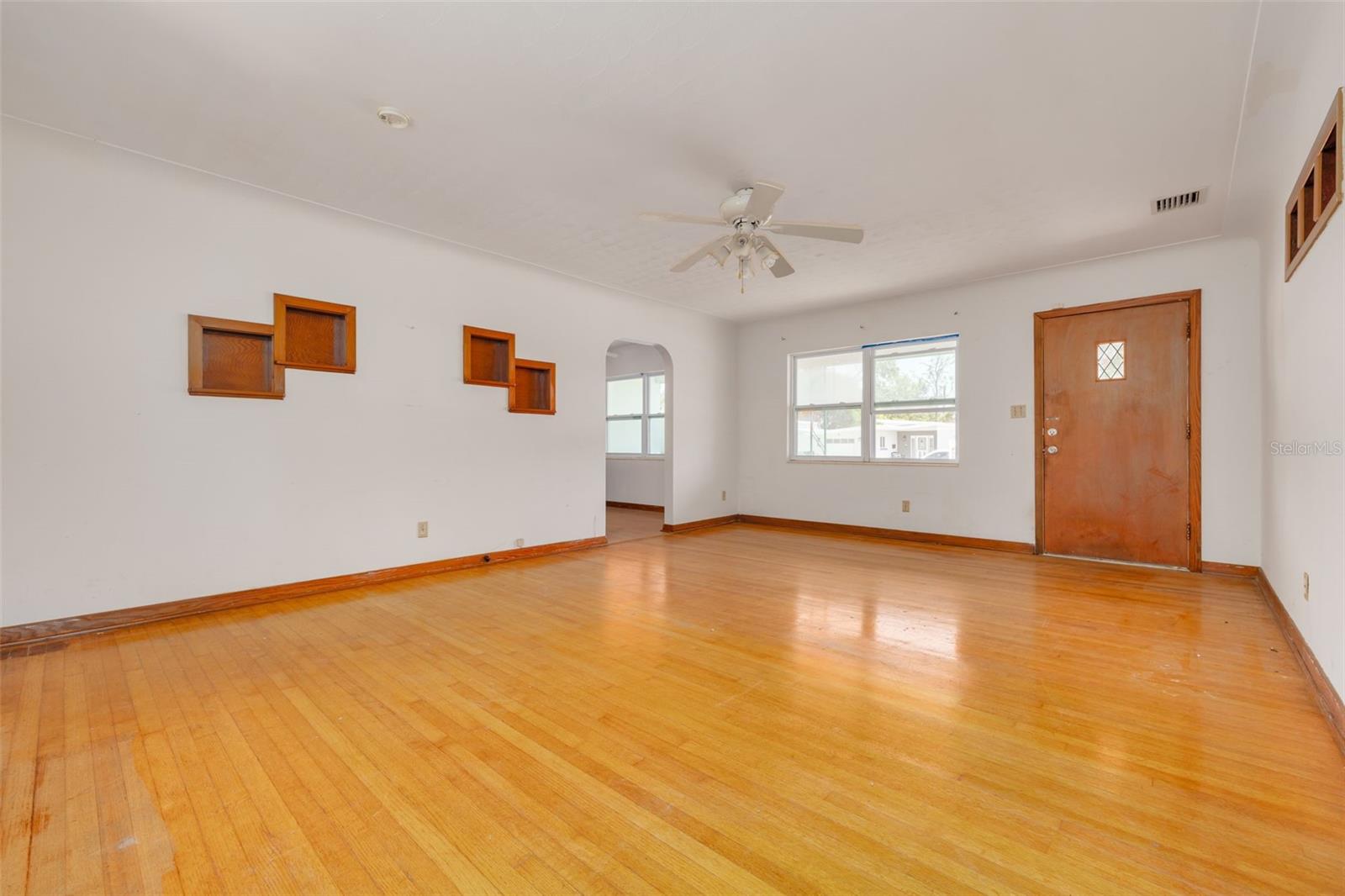 BAYOU HEIGHTS HANLONS - Residential