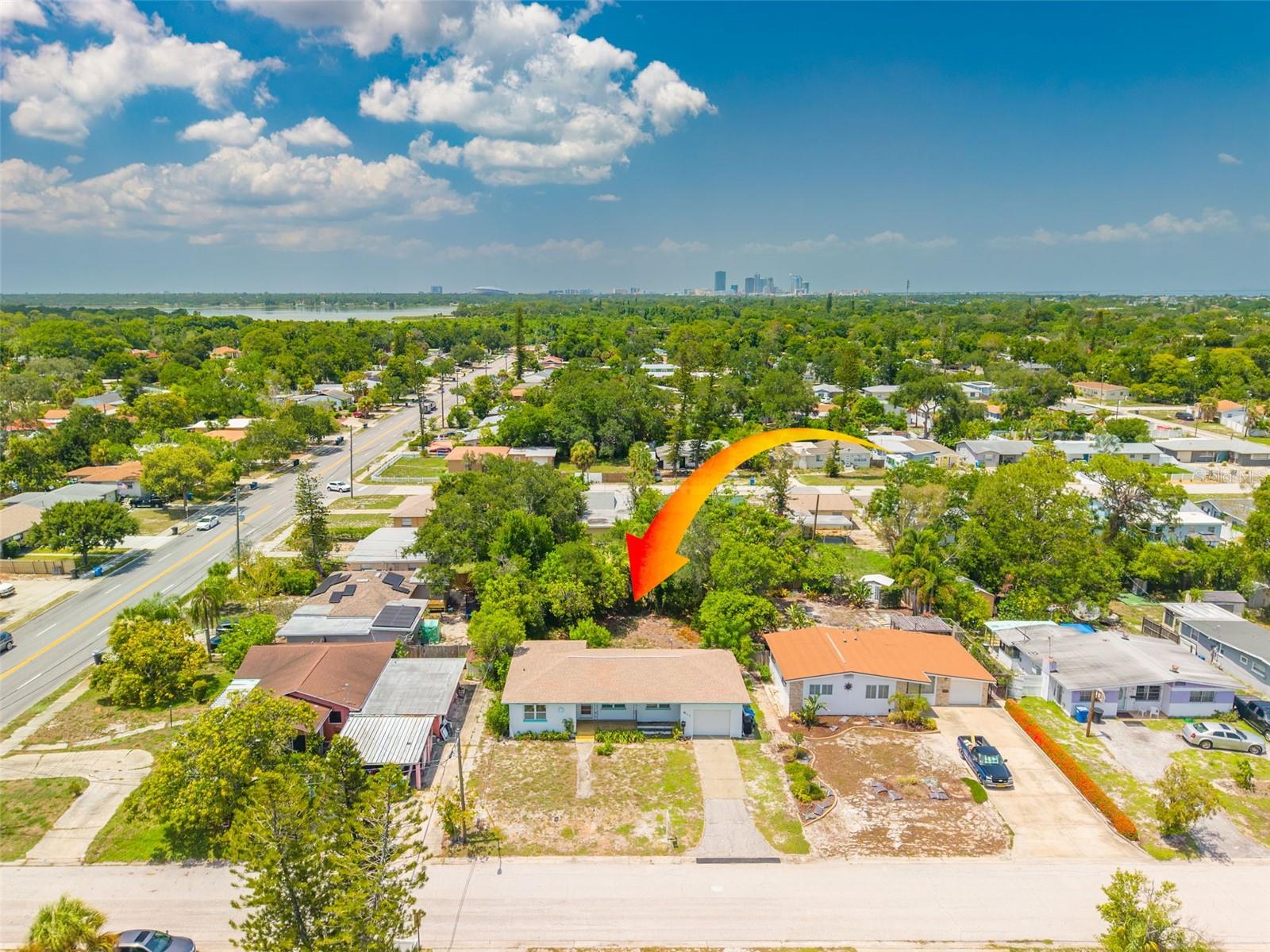 BAYOU HEIGHTS HANLONS - Residential