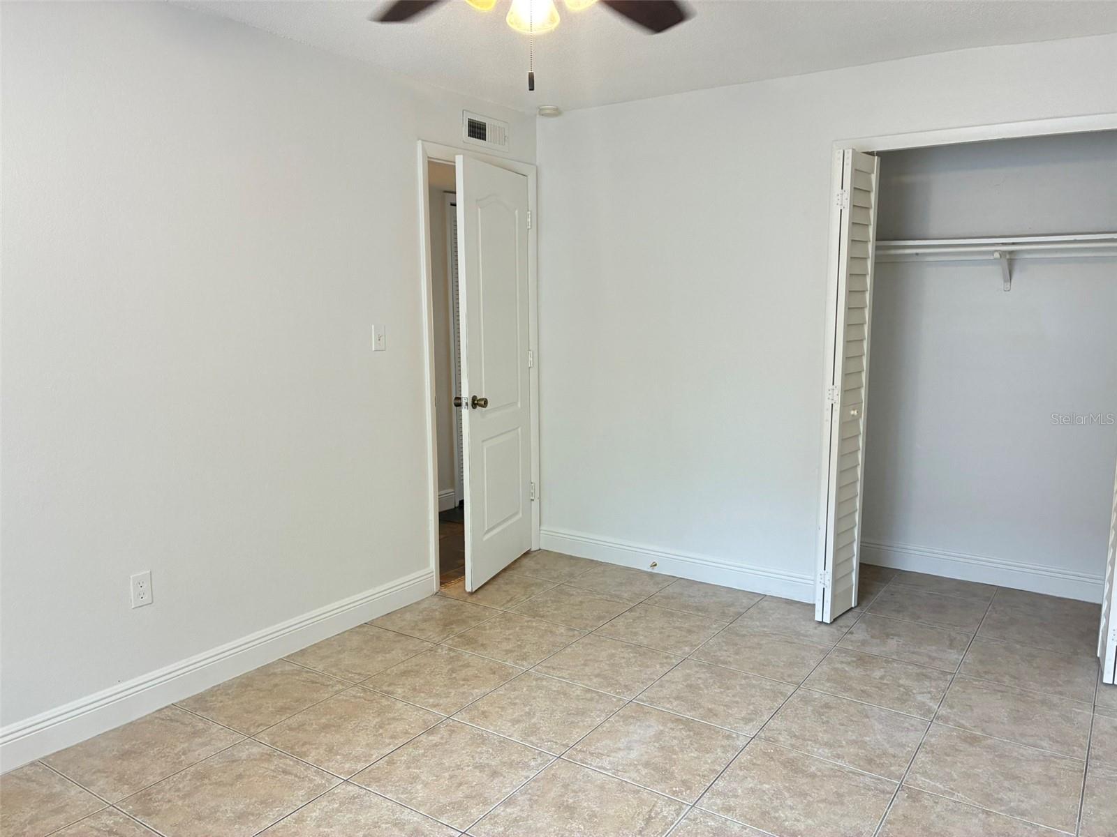 METRO/MICHIGAN PARK CONDO - Residential