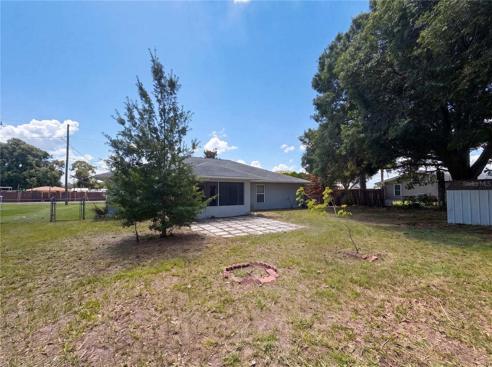 CROOKED LAKE PARK TR 05 - Residential
