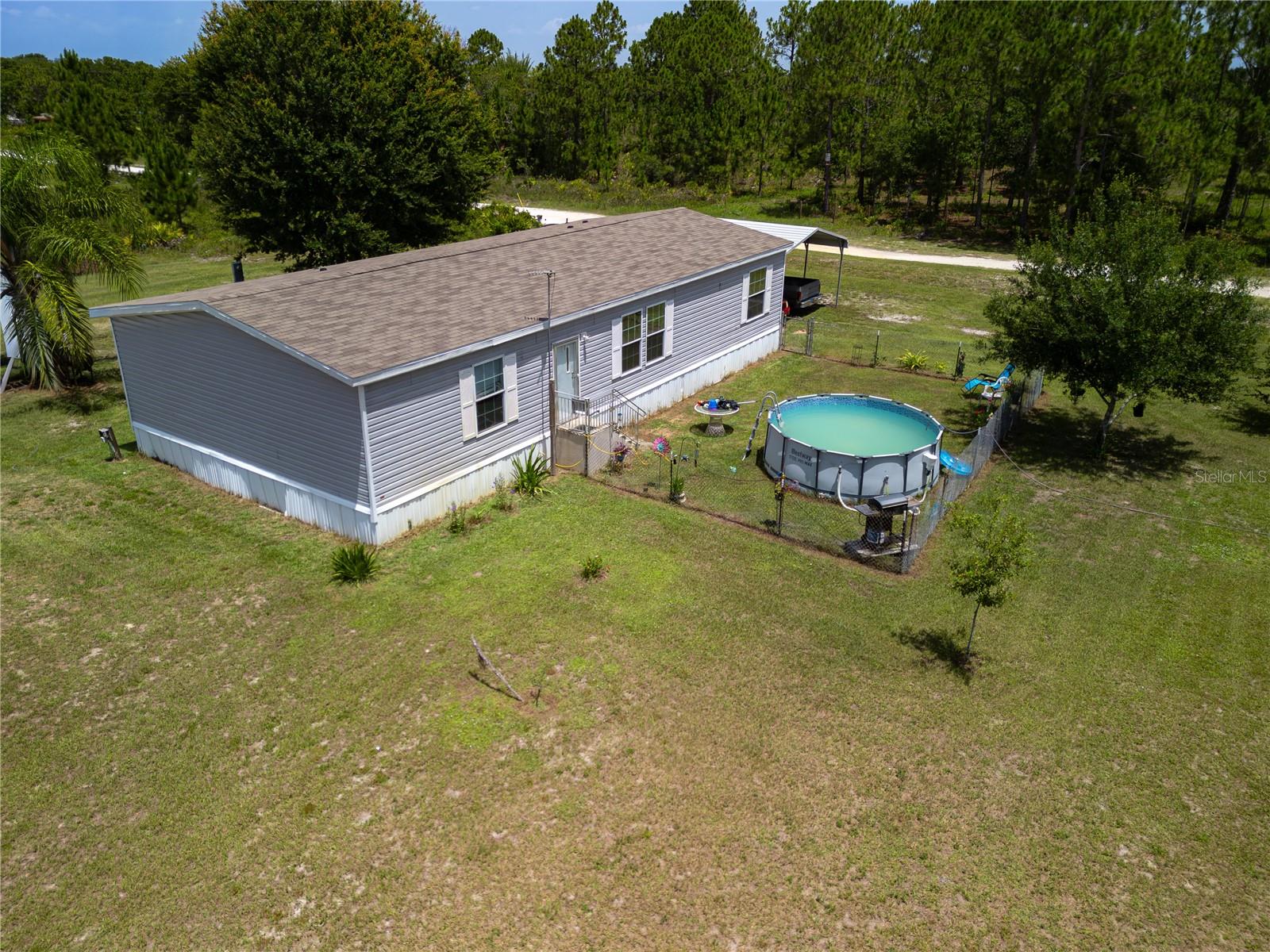 HOLIDAY LAKE ESTATE - Residential