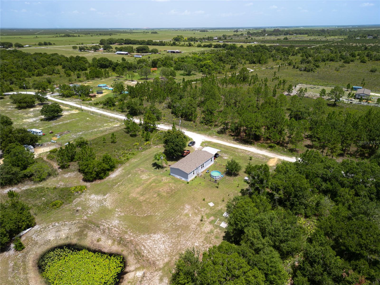 HOLIDAY LAKE ESTATE - Residential