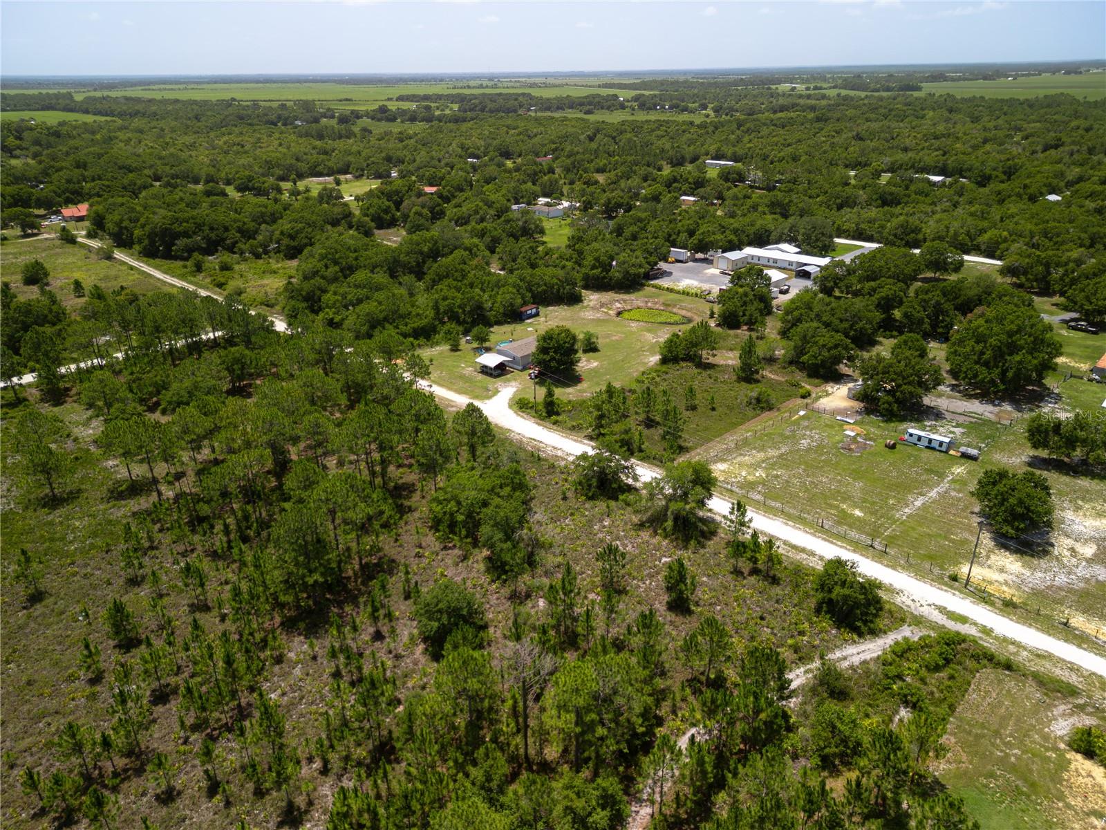HOLIDAY LAKE ESTATE - Residential