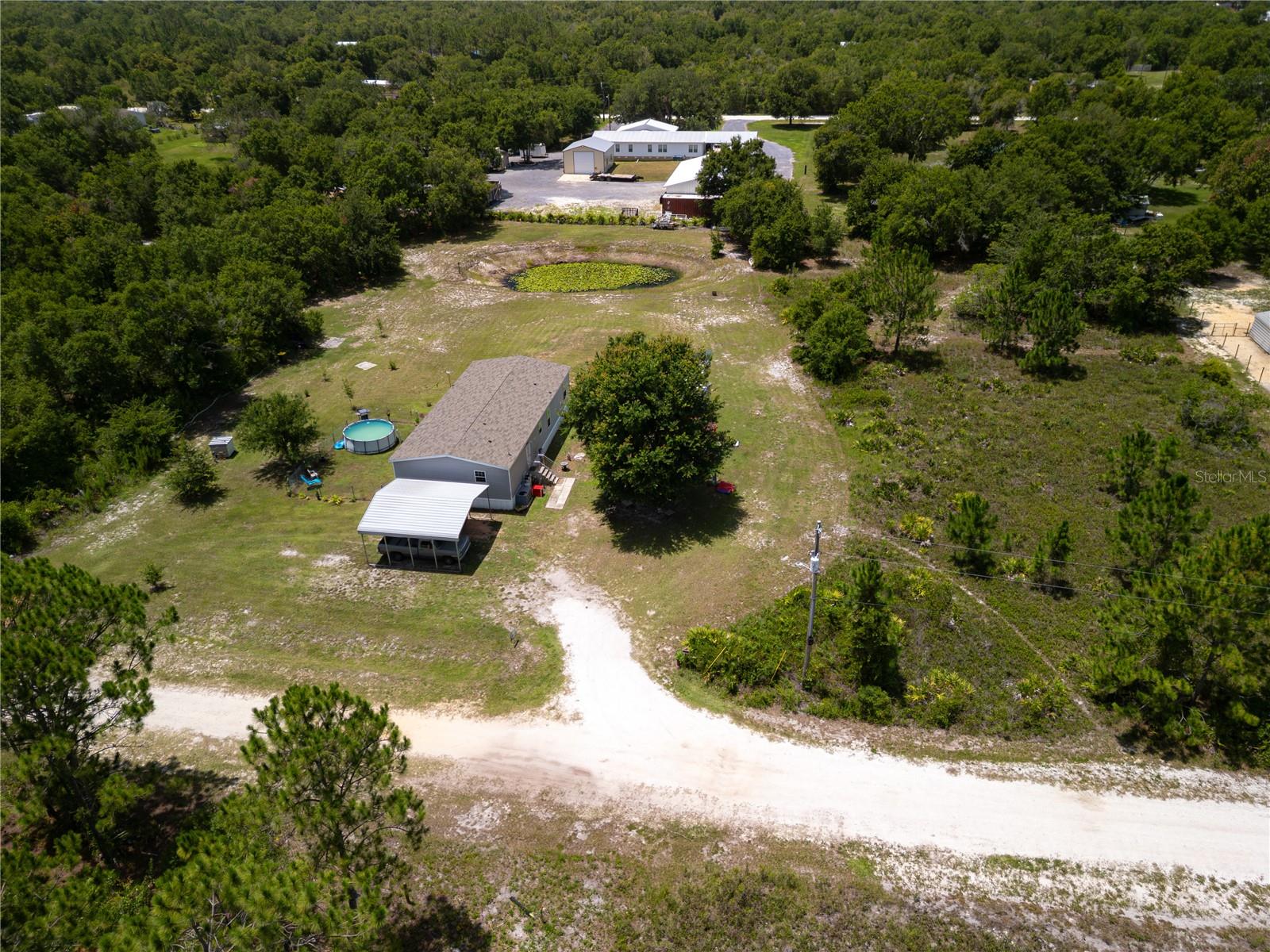 HOLIDAY LAKE ESTATE - Residential
