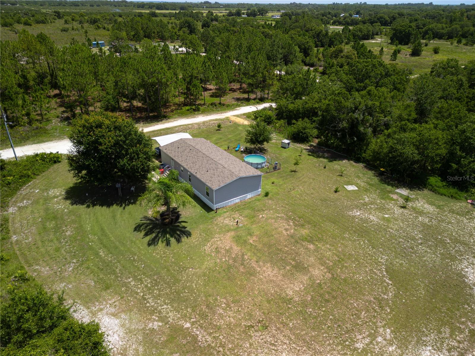 HOLIDAY LAKE ESTATE - Residential