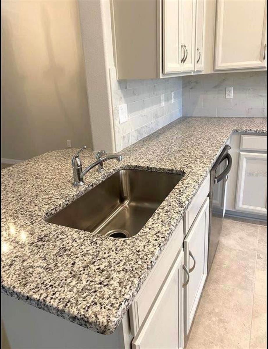 PALM COAST/EASTHAMPTON SEC 34 - Residential Income