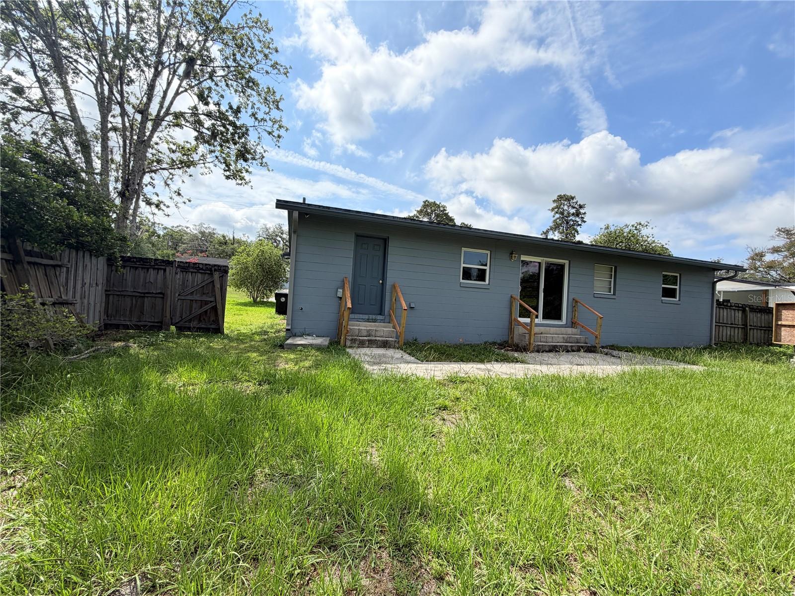 MEADOWBROOK - Residential