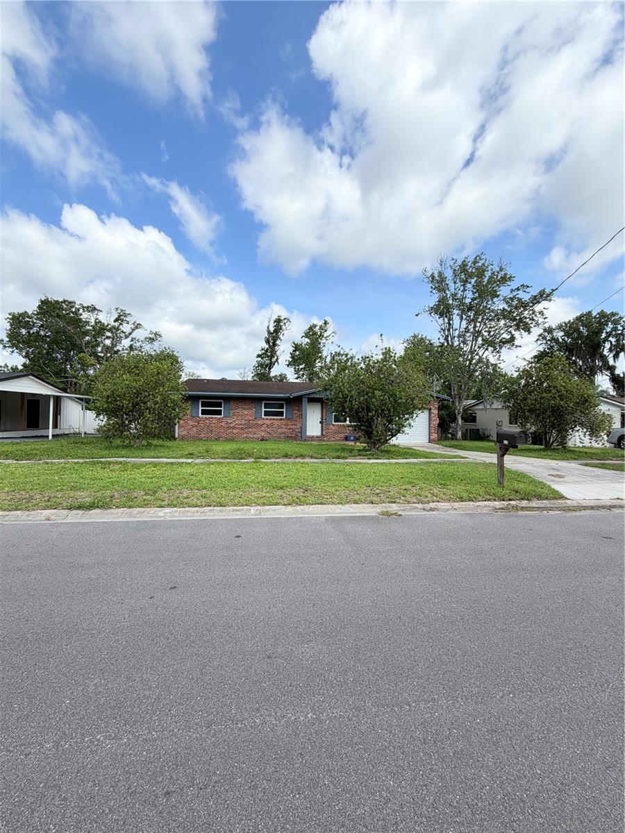 MEADOWBROOK - Residential