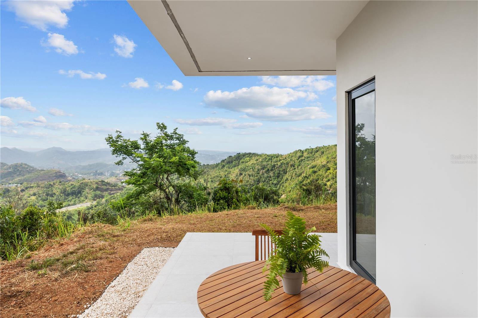 BO SUMIDO CARRETERA 7737 KM 1 6 CAYEY PUERTO RICO - Residential