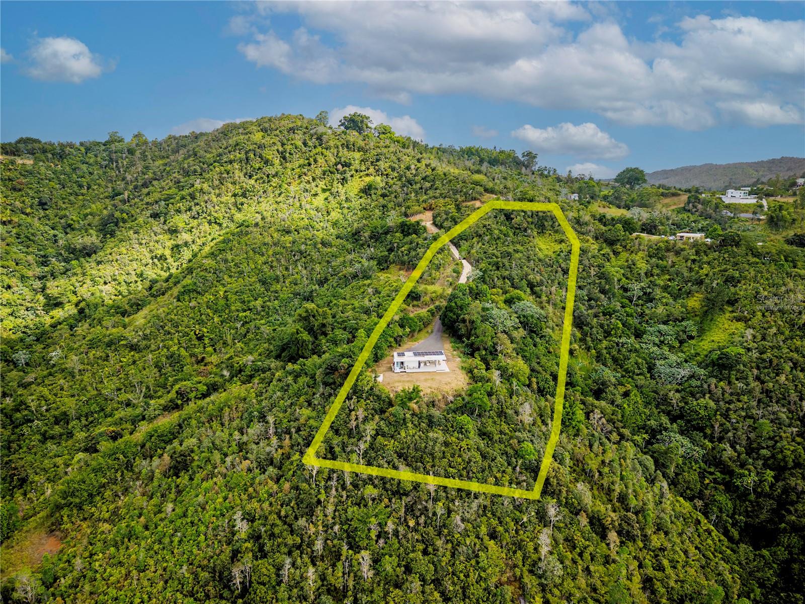 BO SUMIDO CARRETERA 7737 KM 1 6 CAYEY PUERTO RICO - Residential