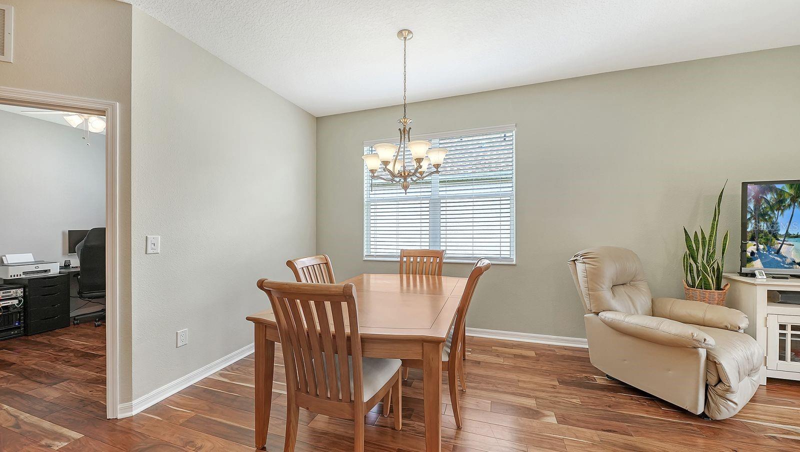 VENTURA VILLAGE - Residential
