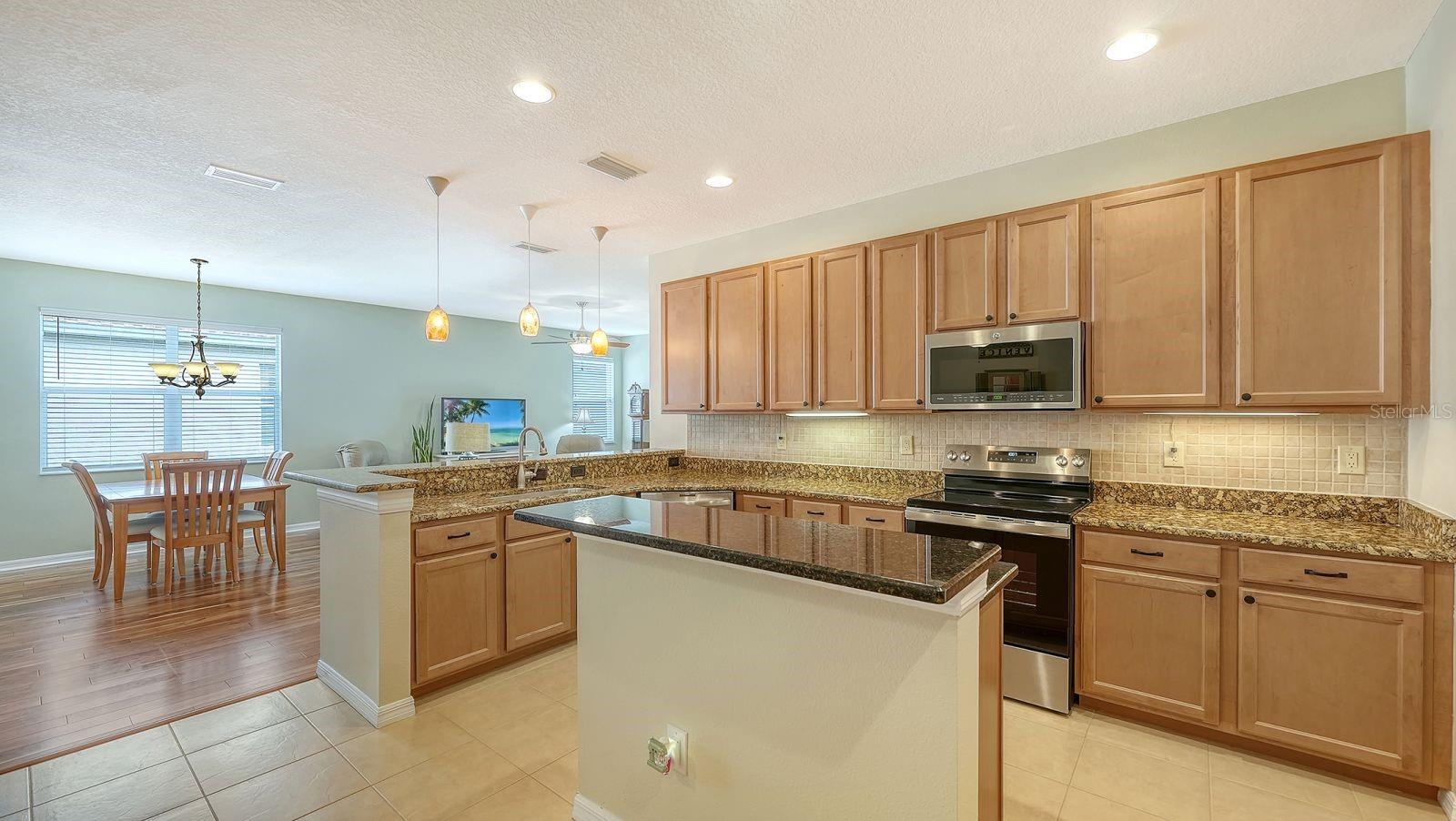 VENTURA VILLAGE - Residential