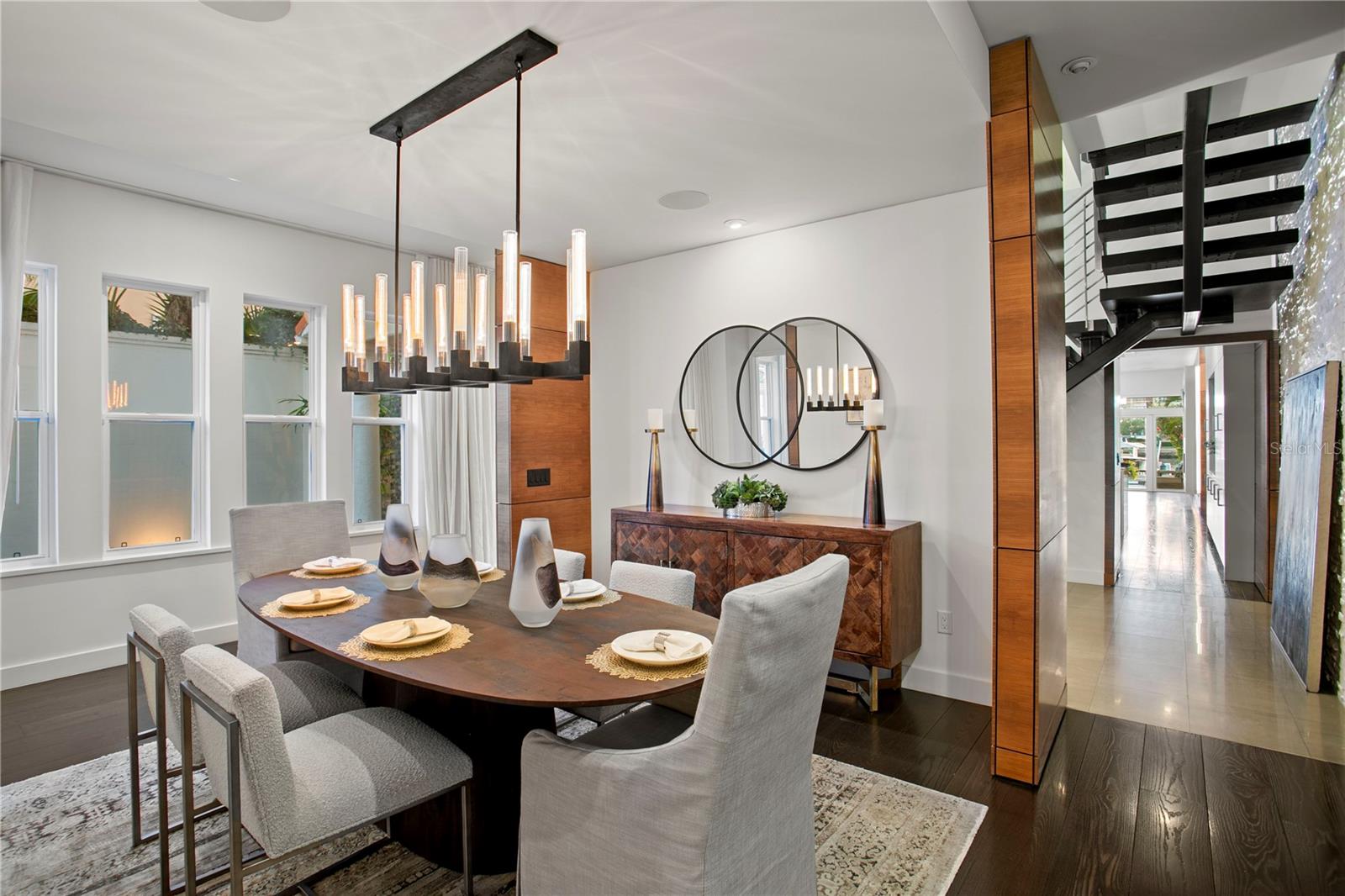 ST TROPEZ AT HARBOR ISLAND PHA - Residential