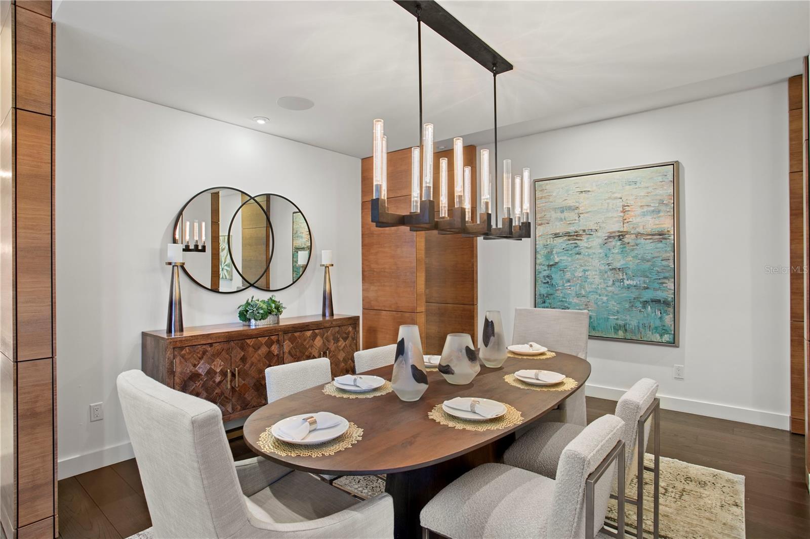 ST TROPEZ AT HARBOR ISLAND PHA - Residential