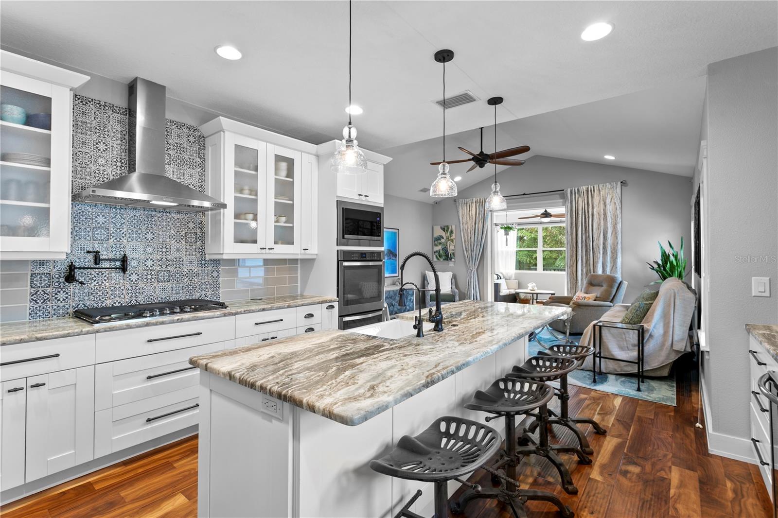 RIDGEWOOD PARK - Residential
