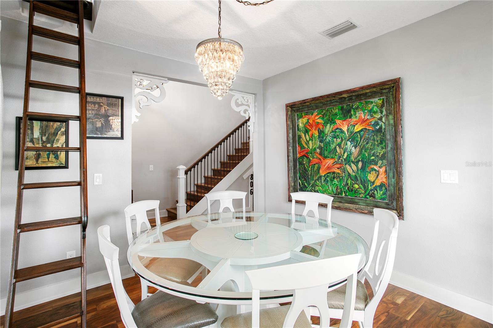RIDGEWOOD PARK - Residential