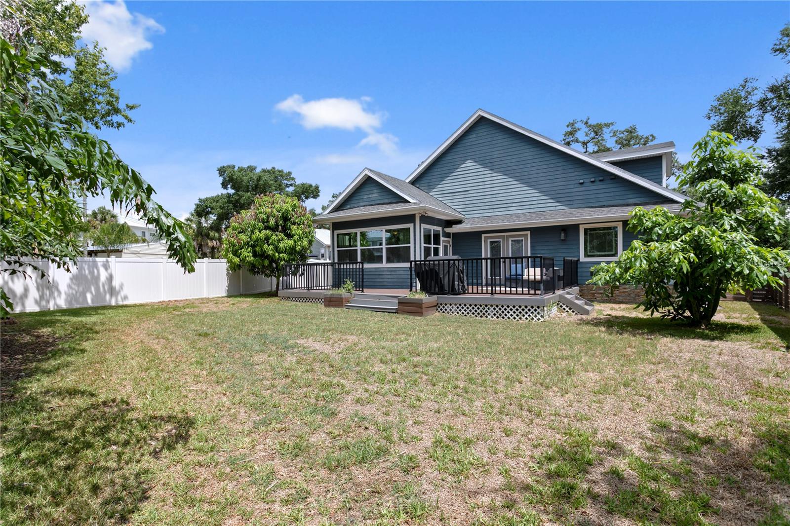 RIDGEWOOD PARK - Residential