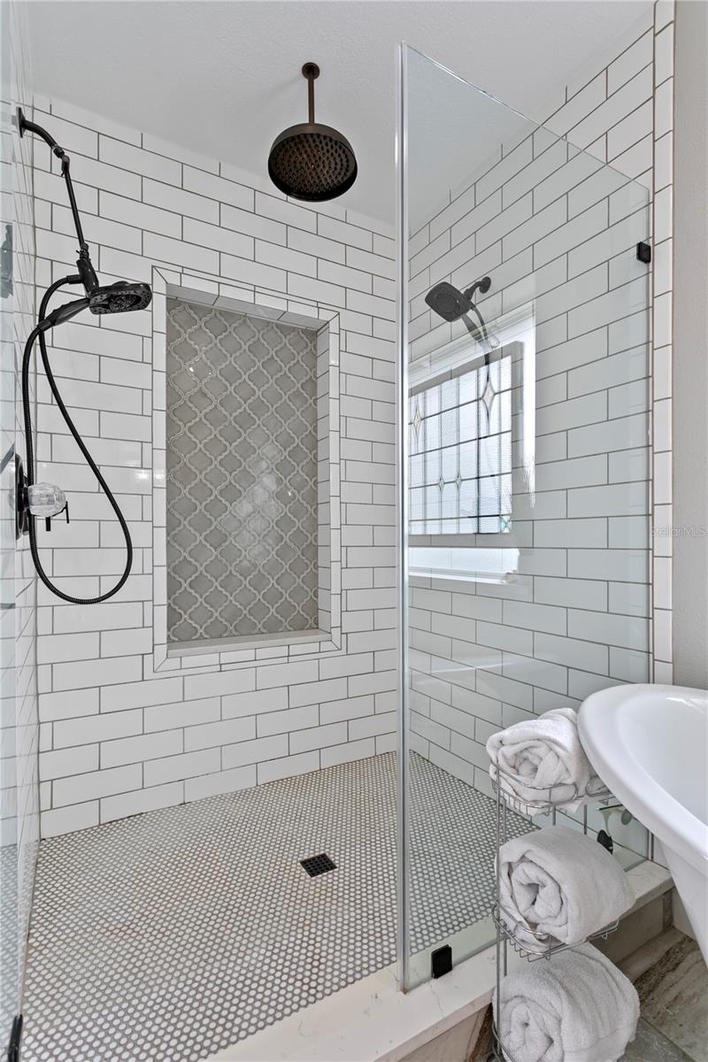 RIDGEWOOD PARK - Residential