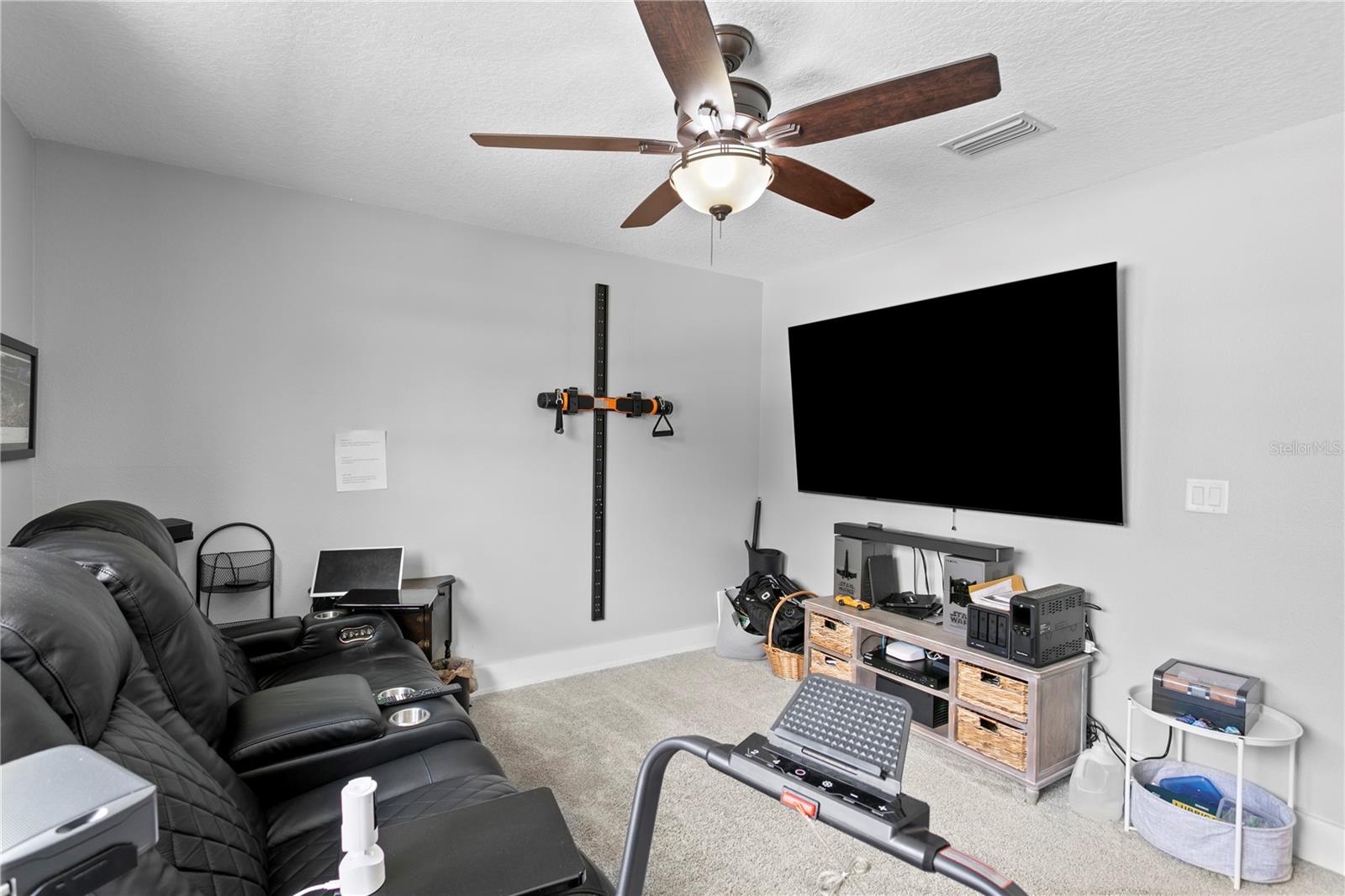 RIDGEWOOD PARK - Residential