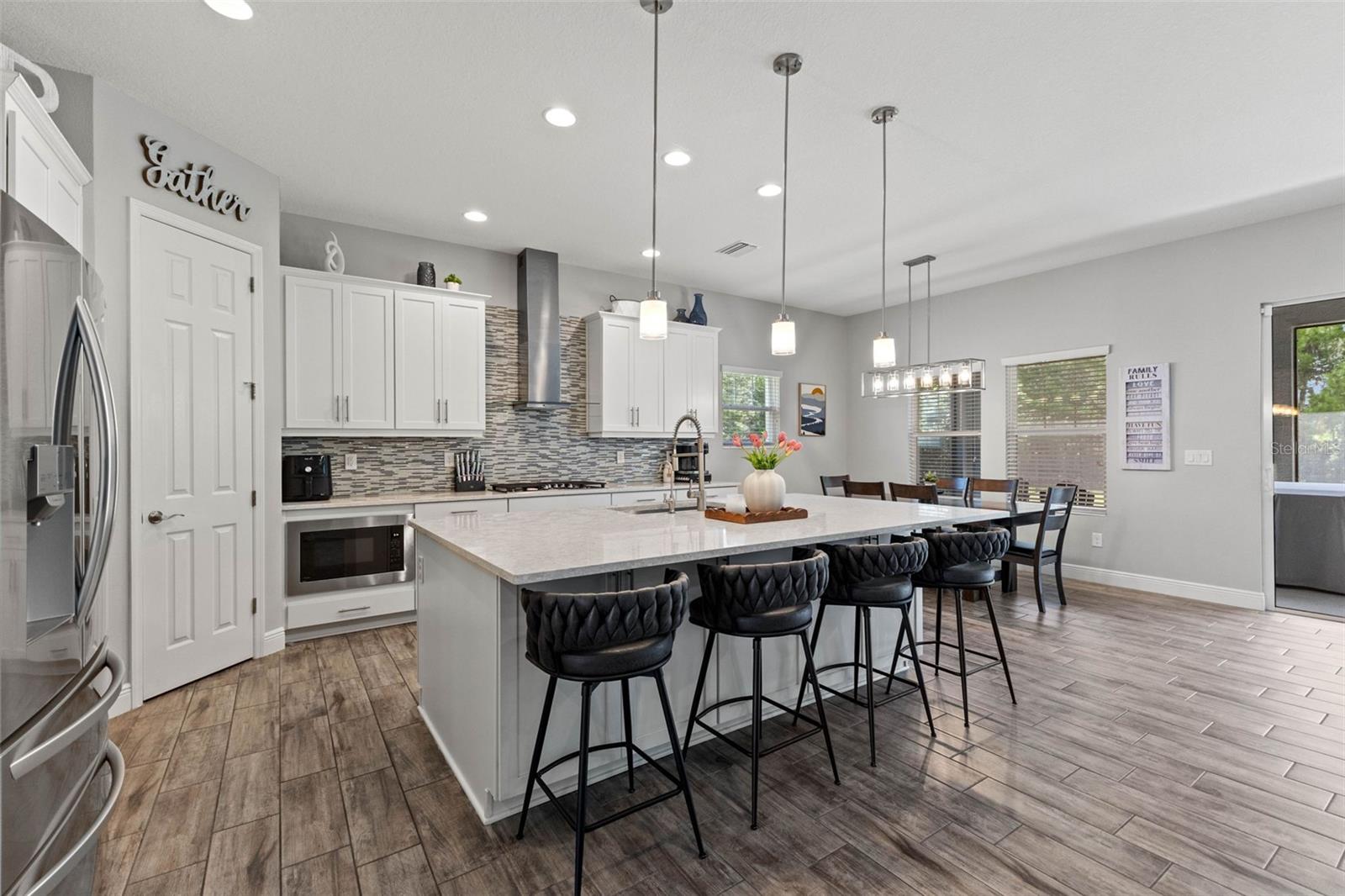 FISHHAWK RANCH WEST - Residential