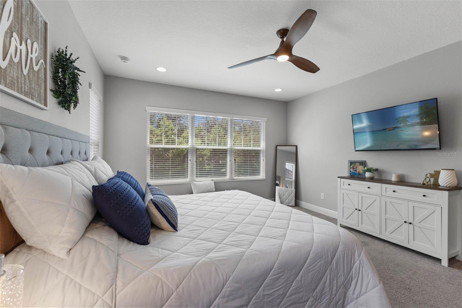 FISHHAWK RANCH WEST - Residential